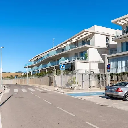 Beautiful Penthouse With Large Terrace * אסטפונה