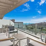 Beautiful Penthouse With Large Terrace 아파트