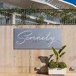 Beautiful Penthouse With Large Terrace 에스테포나