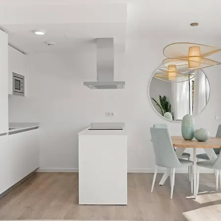 Beautiful Penthouse With Large Terrace *