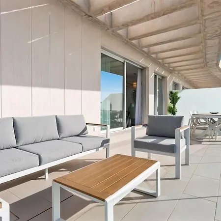 Beautiful Penthouse With Large Terrace Apartment *